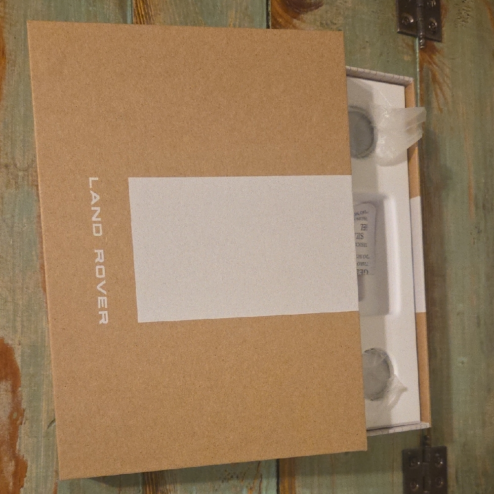 Land Rover Brown Box